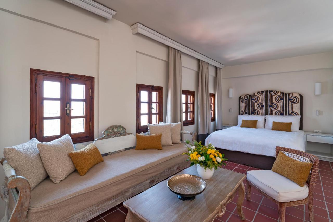 Maris Lindos Suites & Apartments Bagian luar foto