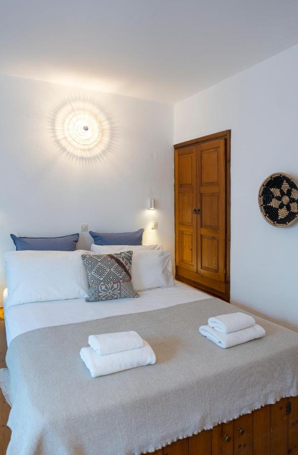 Maris Lindos Suites & Apartments Bagian luar foto