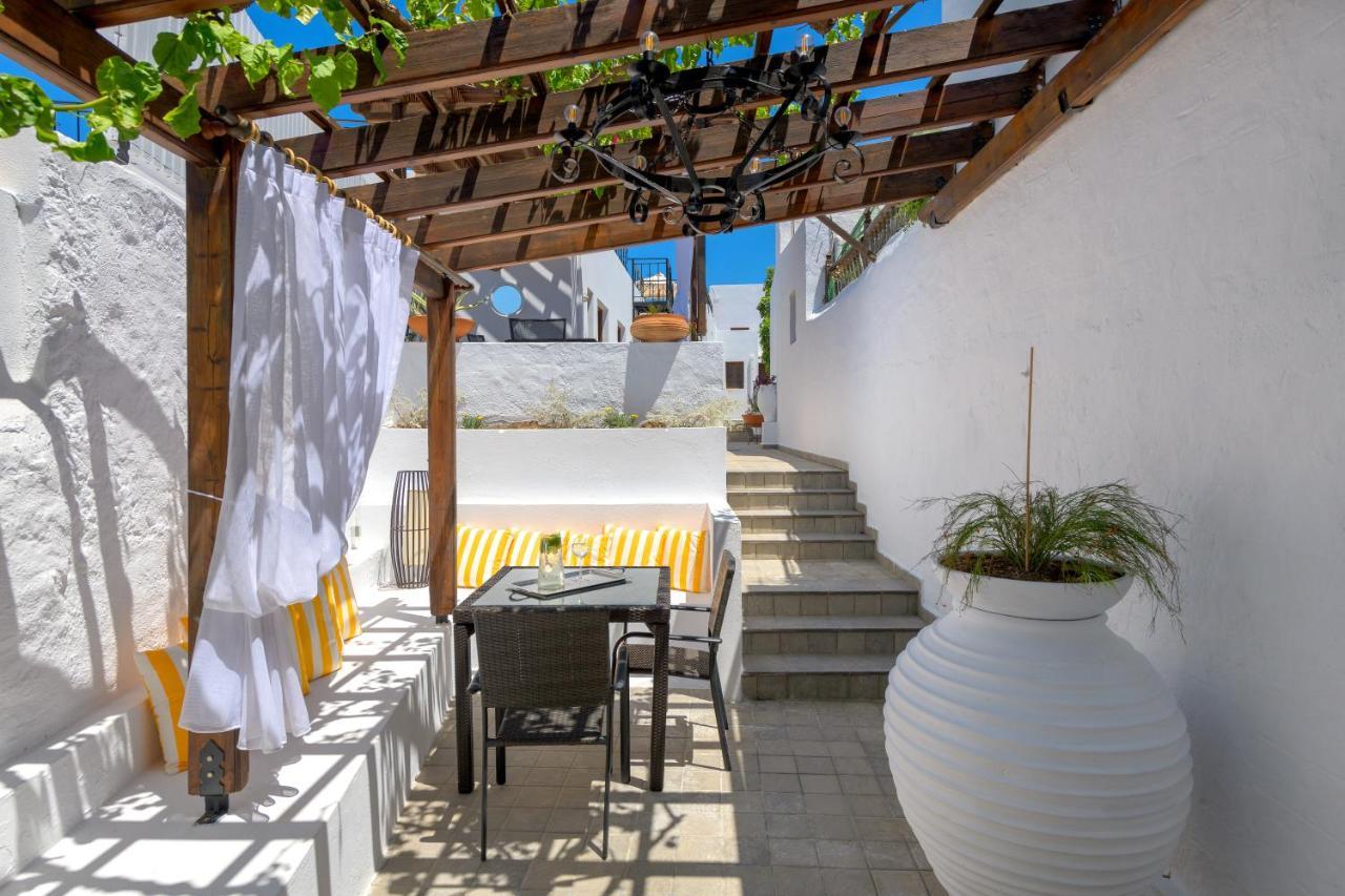 Maris Lindos Suites & Apartments Bagian luar foto