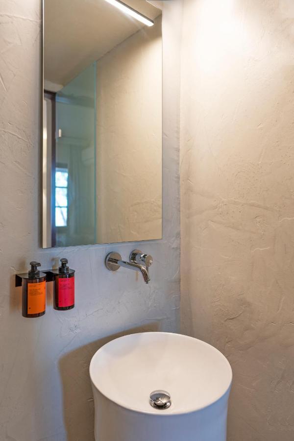 Maris Lindos Suites & Apartments Bagian luar foto
