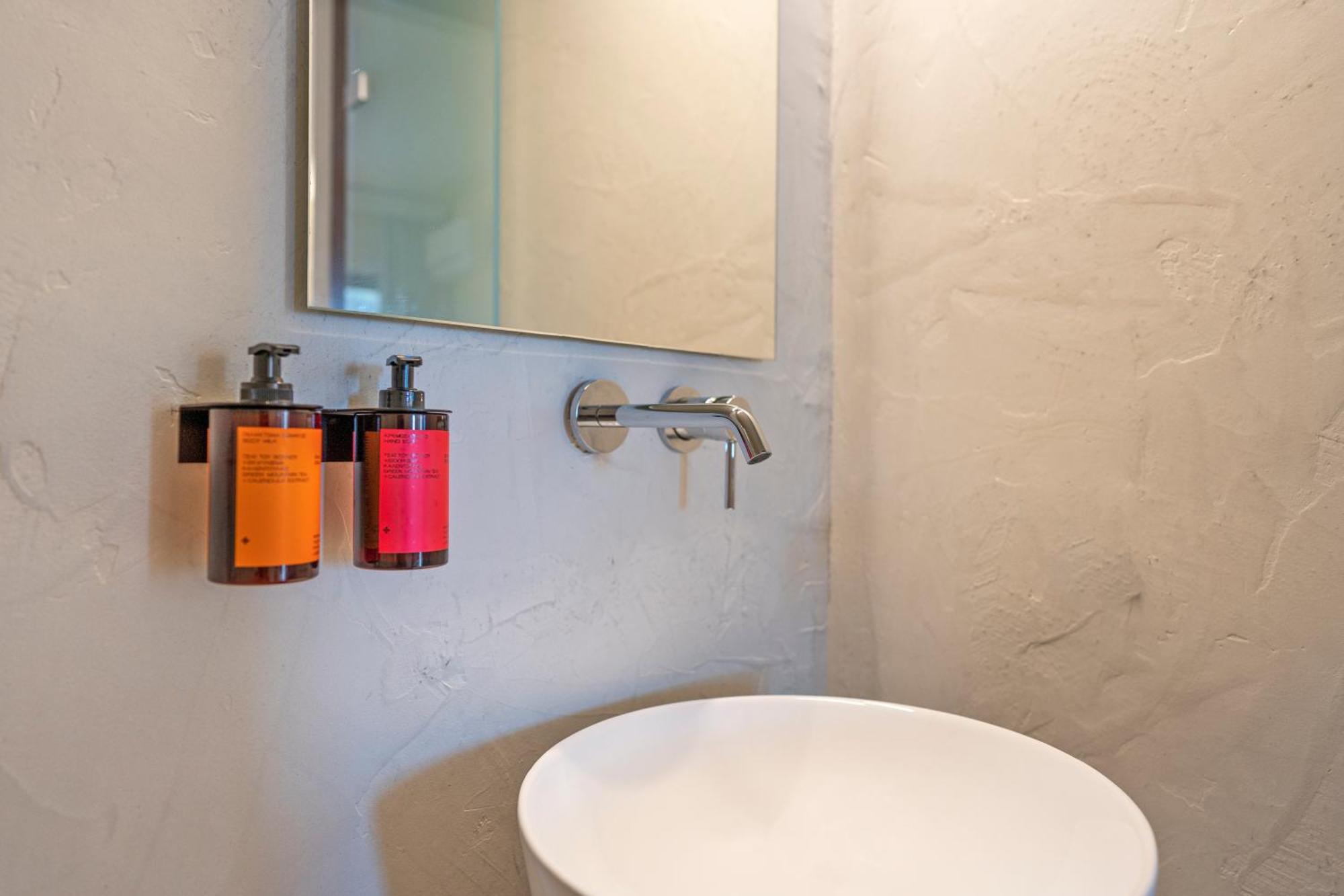 Maris Lindos Suites & Apartments Bagian luar foto